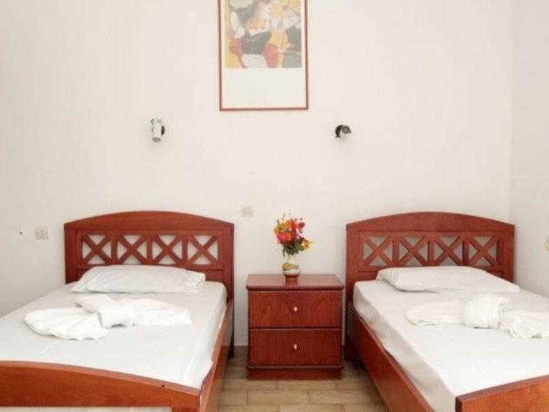 Ekavi Apartments Agia Marina Exterior foto