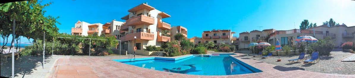 Ekavi Apartments Agia Marina Exterior foto