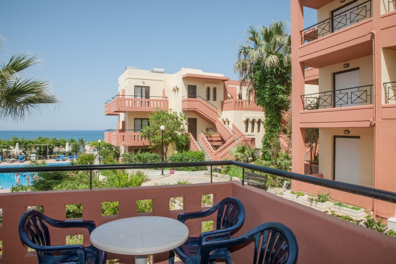 Ekavi Apartments Agia Marina Exterior foto