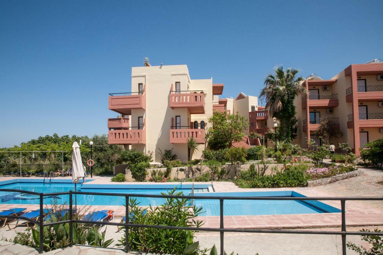 Ekavi Apartments Agia Marina Exterior foto