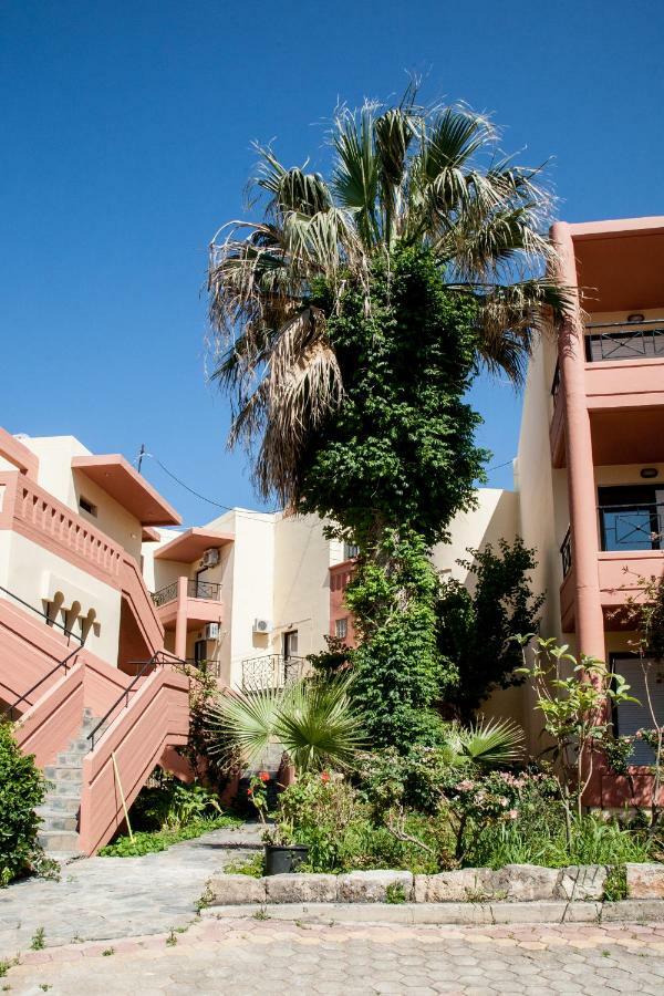 Ekavi Apartments Agia Marina Exterior foto